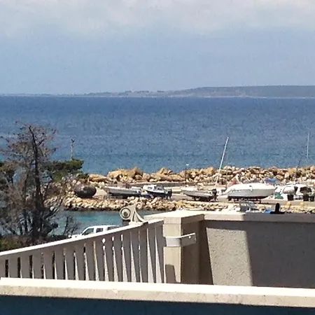 Bed & Breakfast La 3*