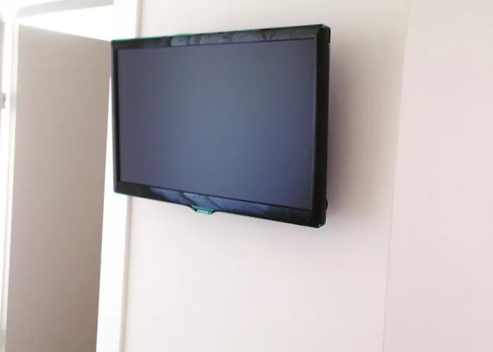 La לינה וארוחת בוקר 3*